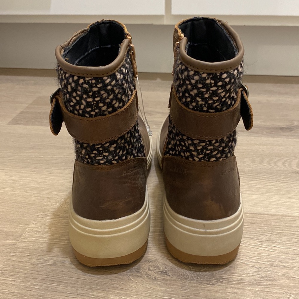 Merrell Holly 2 Buckle Boot. - Picture 2 of 6